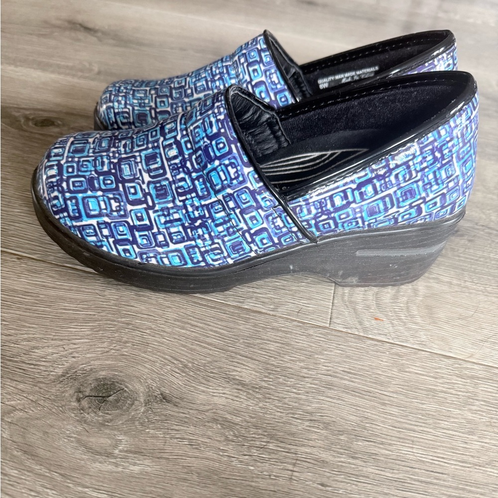 Easy Works Blue Patterned Women’s Slip-On Clog